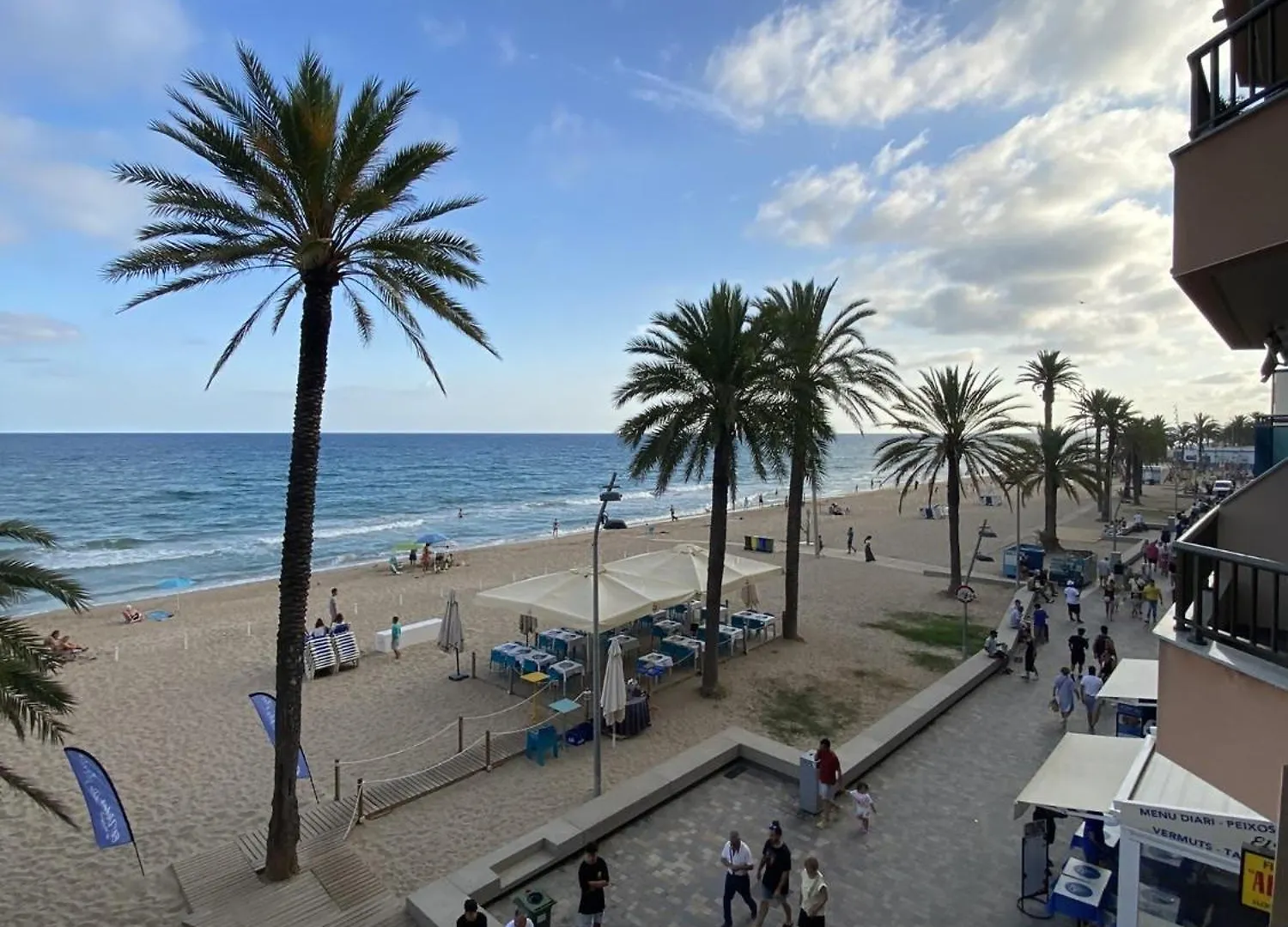 El Velero Una Terraza Al Mar Calafell Lejlighed